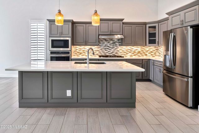 59799 E Juniper Road, Oracle, AZ 85623