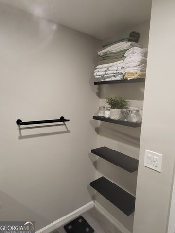 7036 Somerset Circle, Alpharetta, GA 30004