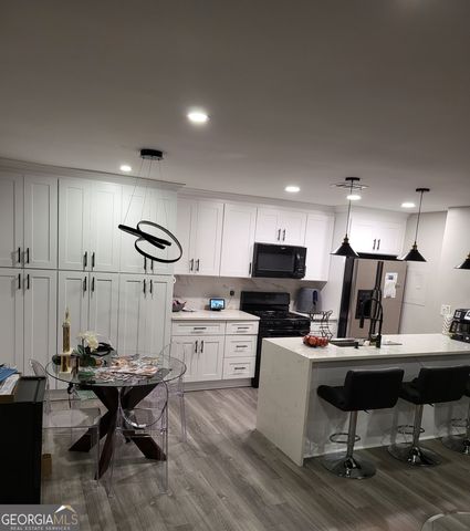 7036 Somerset Circle, Alpharetta, GA 30004