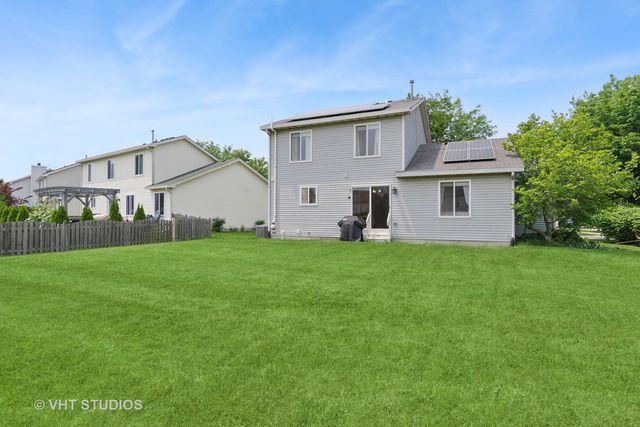 2477 Smithfield Court, Aurora, IL 60503