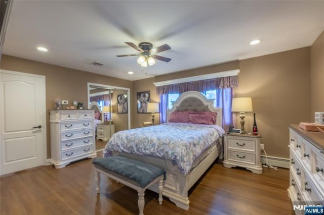 6 Livi Court 1, Elmwood Park, NJ 07407