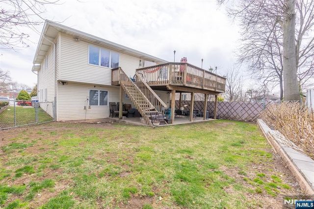 6 Livi Court 1, Elmwood Park, NJ 07407