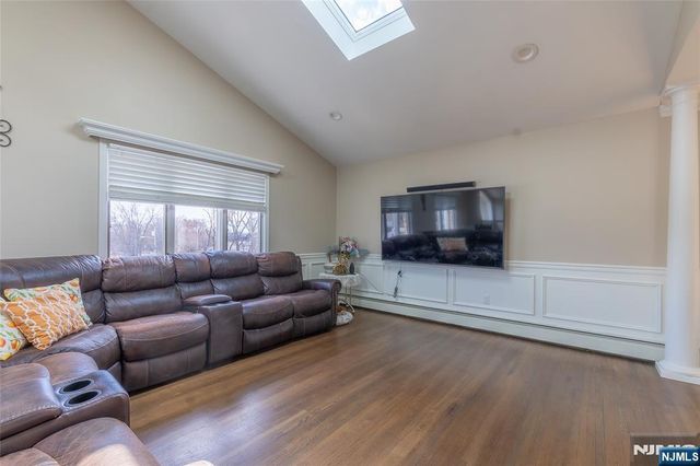 6 Livi Court 1, Elmwood Park, NJ 07407