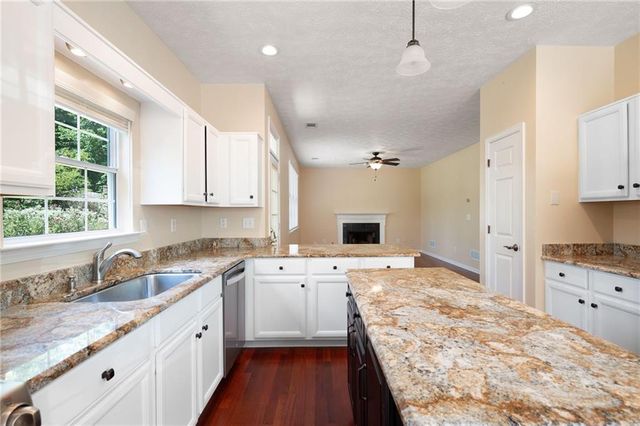 7045 Trellis Court, Alpharetta, GA 30004