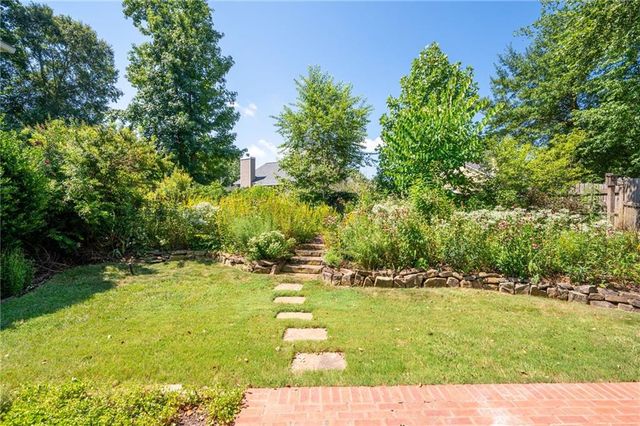 7045 Trellis Court, Alpharetta, GA 30004