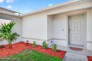 1864 Red Bud Circle NW, Palm Bay, FL 32909