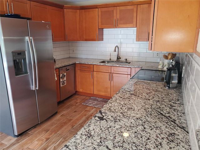 100 WATER OAK WAY, Oldsmar, FL 34677
