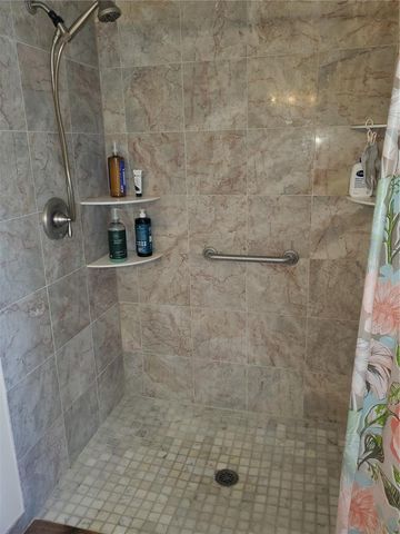 100 WATER OAK WAY, Oldsmar, FL 34677