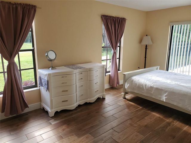100 WATER OAK WAY, Oldsmar, FL 34677