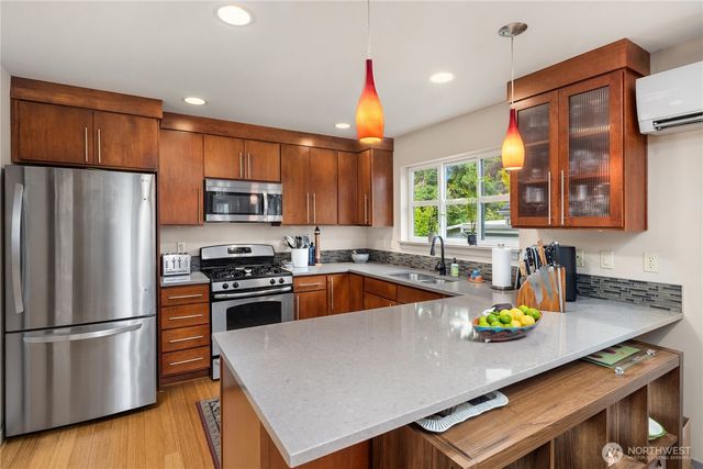 537 A Martin Luther King Jr Way S, Seattle, WA 98144
