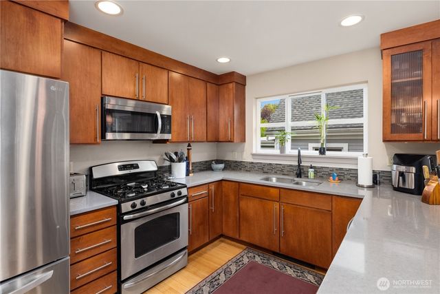 537 A Martin Luther King Jr Way S, Seattle, WA 98144