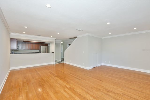 606 S GLEN AVENUE 10, Tampa, FL 33609