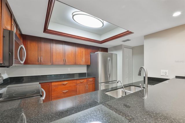 606 S GLEN AVENUE 10, Tampa, FL 33609