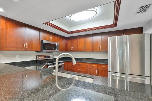 606 S GLEN AVENUE 10, Tampa, FL 33609