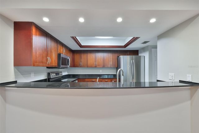 606 S GLEN AVENUE 10, Tampa, FL 33609