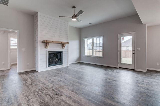 965 S Pindall Lane, Nixa, MO 65714