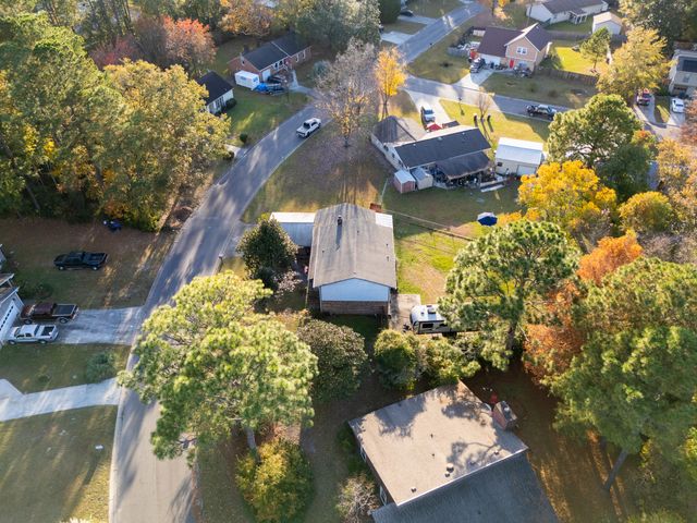 129 Canaberry Circle, Summerville, SC 29483