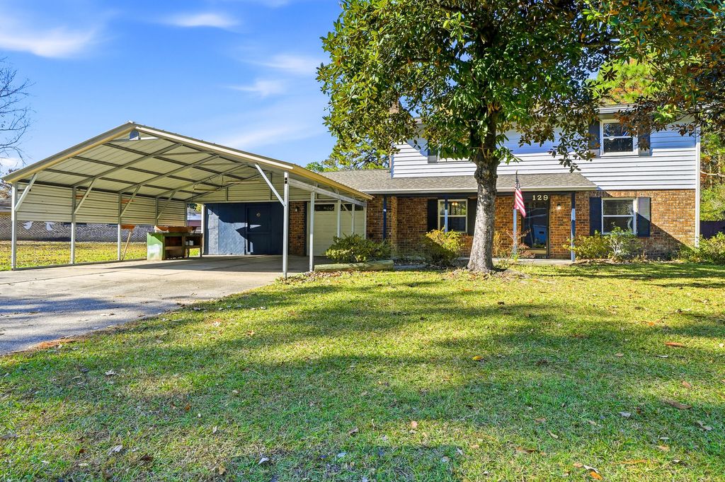 129 Canaberry Circle, Summerville, SC 29483