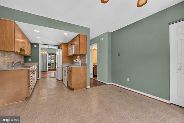 5614 THICKET LN, Columbia, MD 21044