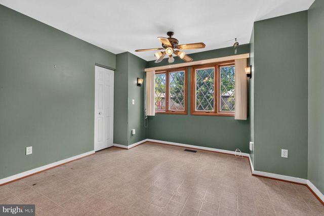5614 THICKET LN, Columbia, MD 21044