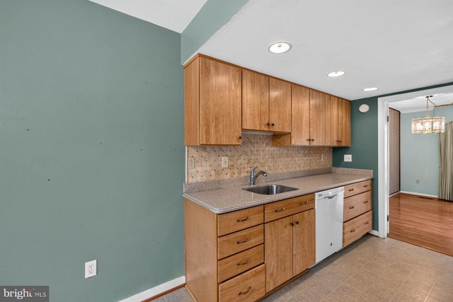 5614 THICKET LN, Columbia, MD 21044