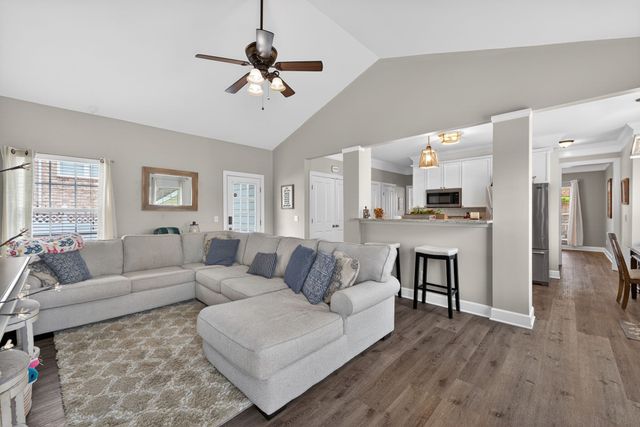 8335 Saint Danasus Dr, Nashville, TN 37211