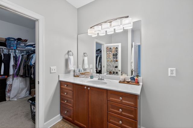 8335 Saint Danasus Dr, Nashville, TN 37211