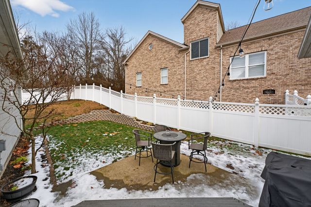 8335 Saint Danasus Dr, Nashville, TN 37211