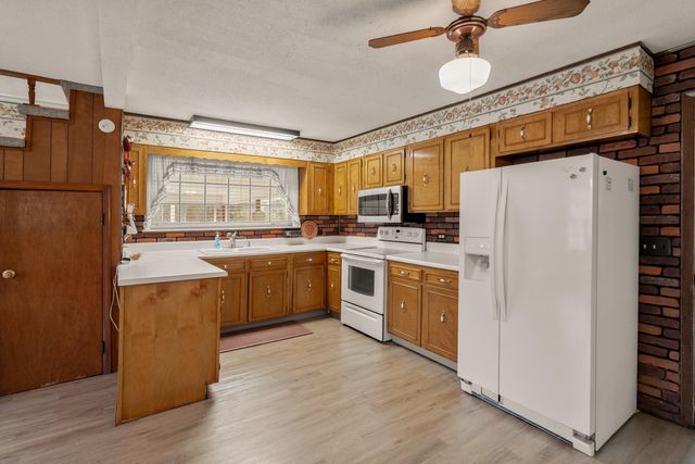 22 Dobie Street, Tunnel Hill, GA 30755