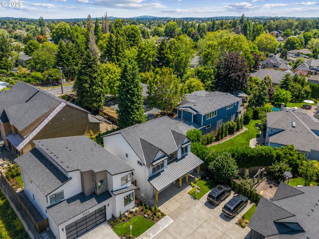 3652 Nw LANA Pl, Portland, OR 97229