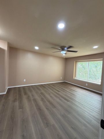 29852 CITY CENTER Drive, Warren, MI 48093