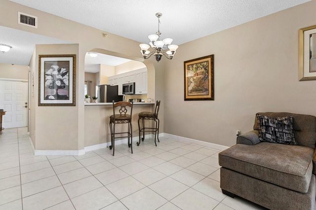 7775 Southampton Terrace 310, Tamarac, FL 33321