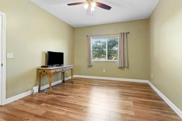 7775 Southampton Terrace 310, Tamarac, FL 33321