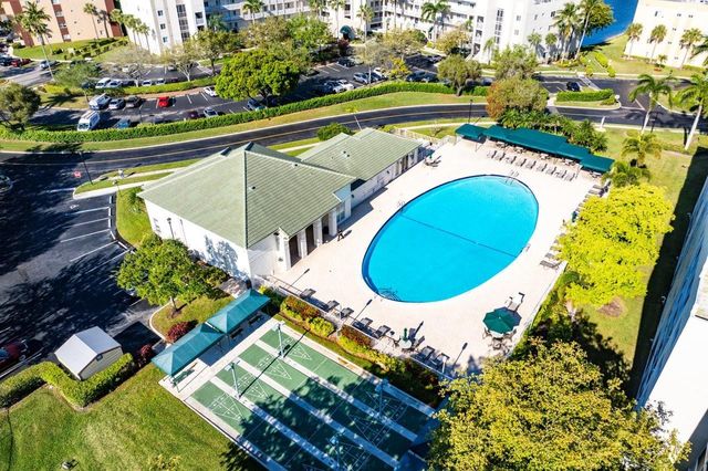 7775 Southampton Terrace 310, Tamarac, FL 33321