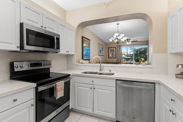 7775 Southampton Terrace 310, Tamarac, FL 33321