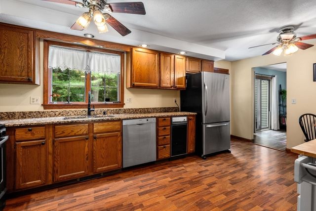 419 Southwick Rd A2, Westfield, MA 01085