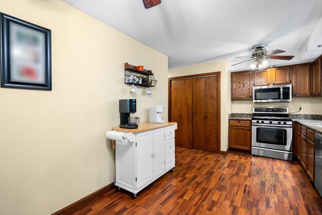 419 Southwick Rd A2, Westfield, MA 01085