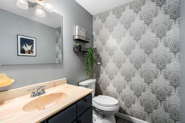 419 Southwick Rd A2, Westfield, MA 01085