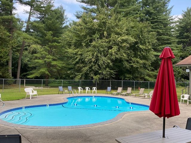 419 Southwick Rd A2, Westfield, MA 01085