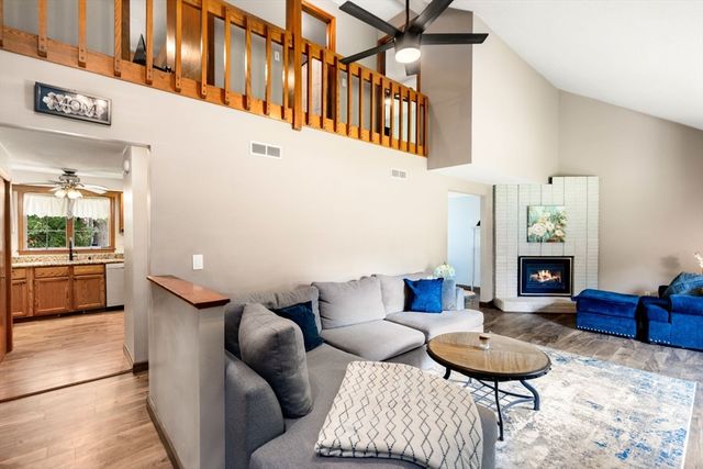419 Southwick Rd A2, Westfield, MA 01085