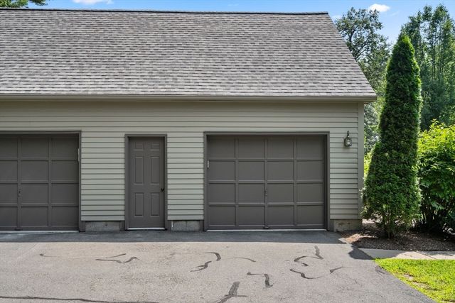419 Southwick Rd A2, Westfield, MA 01085