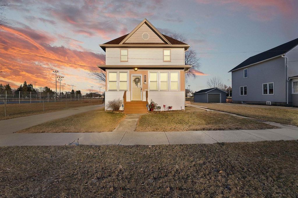 609 GROVE STREET, Beaver Dam, WI 53916