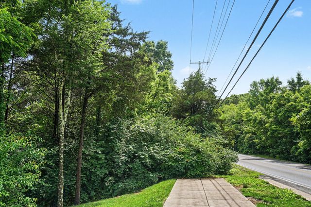 5986 Mount View Rd, Antioch, TN 37013