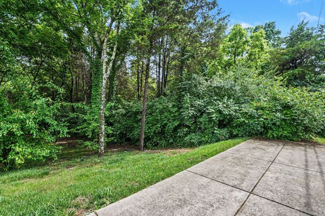 5986 Mount View Rd, Antioch, TN 37013
