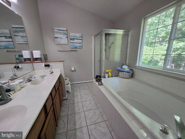 15 AUGUSTINE CT, Gaithersburg, MD 20879