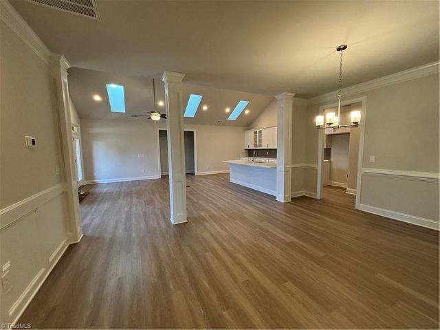 1095 Beechcraft Drive, Mebane, NC 27302