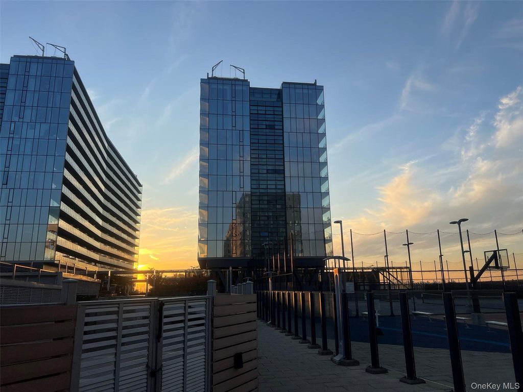 131-01 40th Road 11A, Flushing, NY 11354