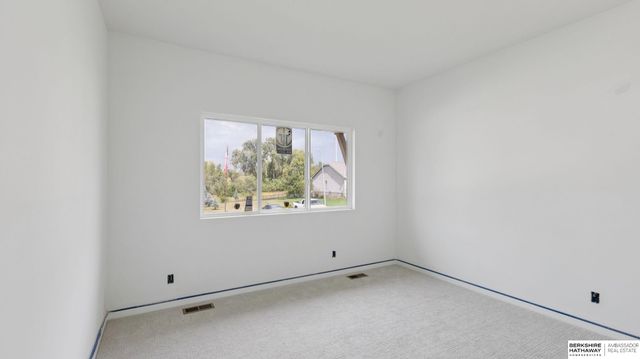 808 Grandview Drive, Louisville, NE 68037