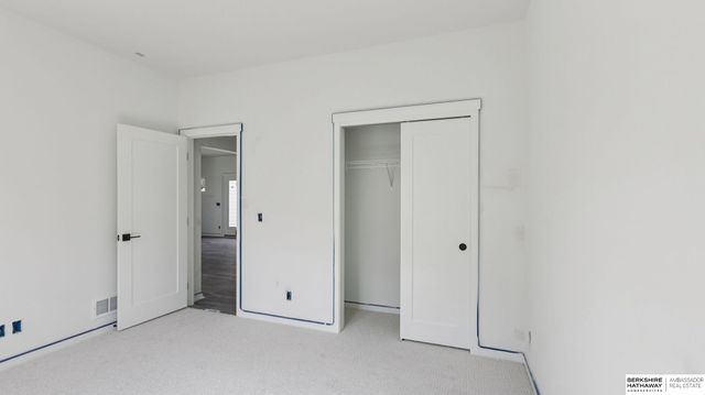 808 Grandview Drive, Louisville, NE 68037