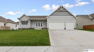 808 Grandview Drive, Louisville, NE 68037